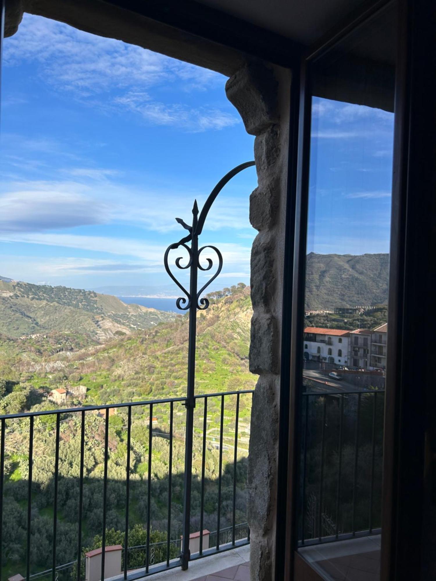 Casa Gambino Bed and Breakfast Savoca Esterno foto