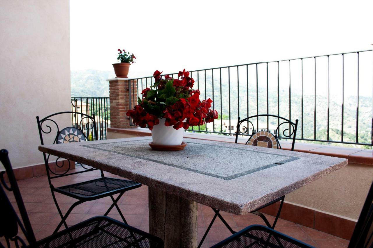 Casa Gambino Bed and Breakfast Savoca Esterno foto